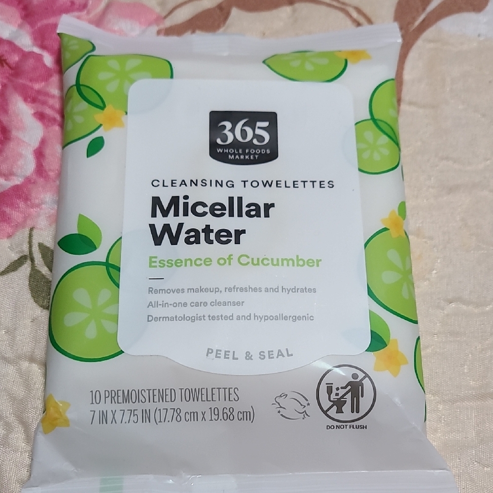 Micellar Water Cleansing Towelettes - Green (Cucumber)